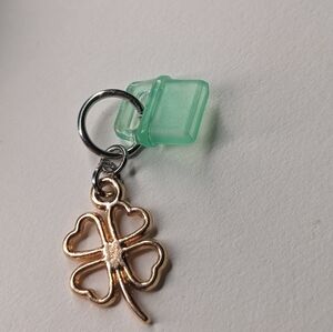 Dust Plug Charm Kindle and charging port USB-C USBc Four leaf clover St Patrick
